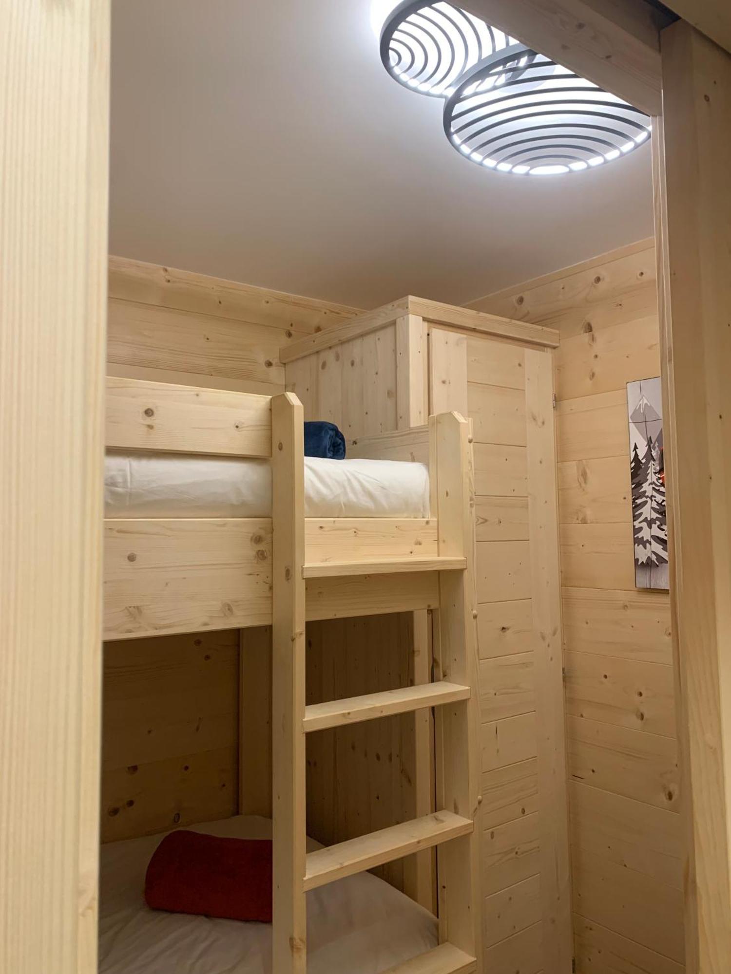 Appartement Le 351 เลส์เฌต์ ภายนอก รูปภาพ